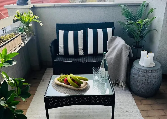 Willkommen Ku'damm Naehe Mit Parkplatz Apartamento Berlín